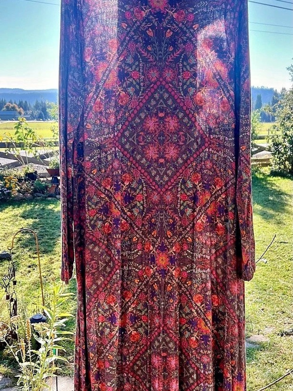 Natural Life Floral Maxi Dress in magenta XL Like New with pockets
